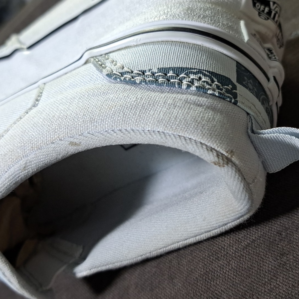 Vans Asher Blue Paisley Embroidered Butterfly Slip Sneakers G US J3.5 W5 - Picture 12 of 16